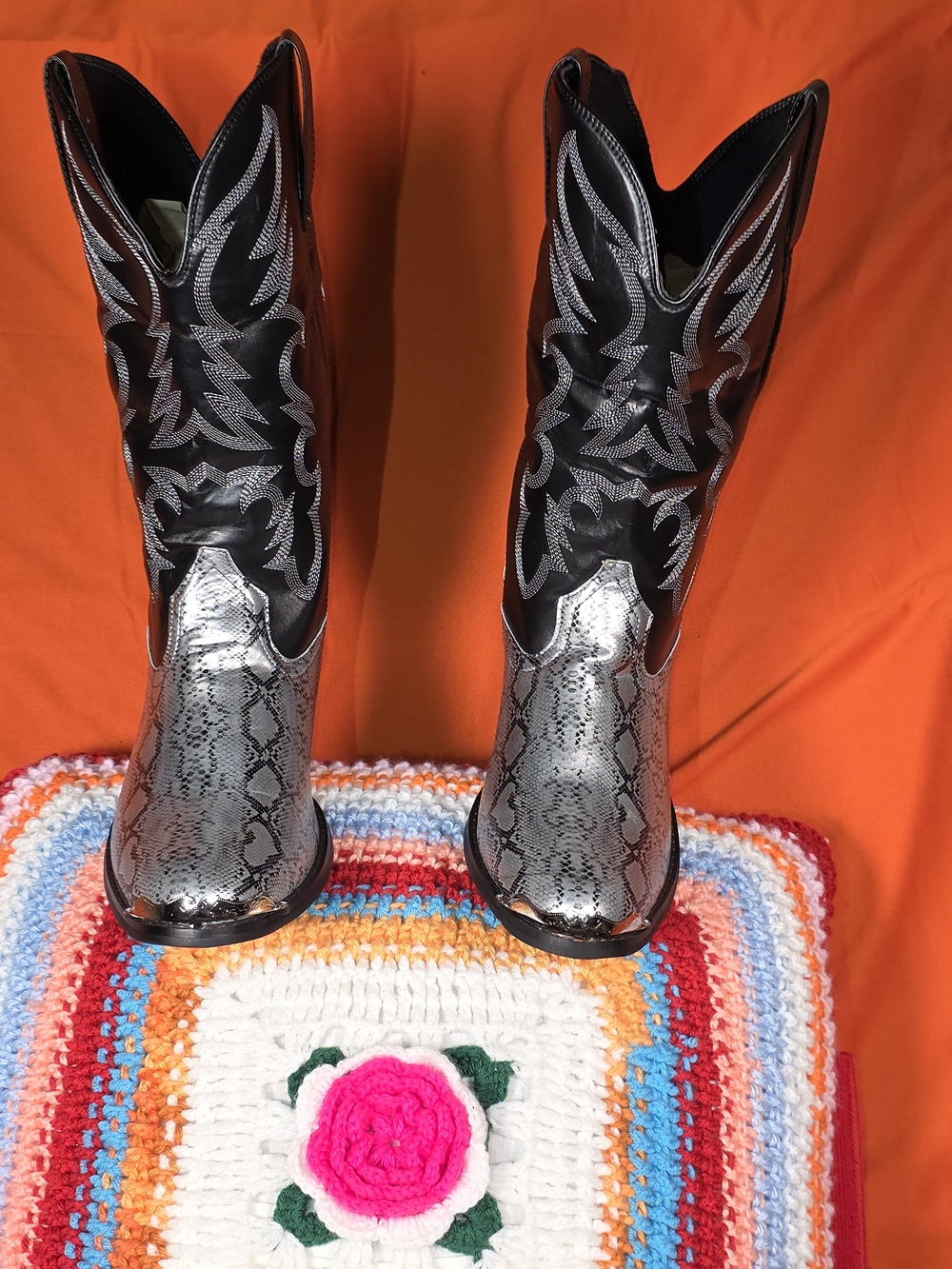 Men's Black and Silver Western Snake-Print Cowboy Boots